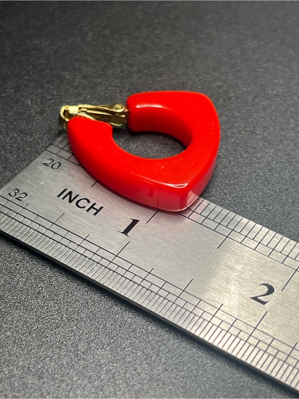 Vintage Red Bakelite Geometric Hoop Clip-On Earrings - Picture 7 of 8